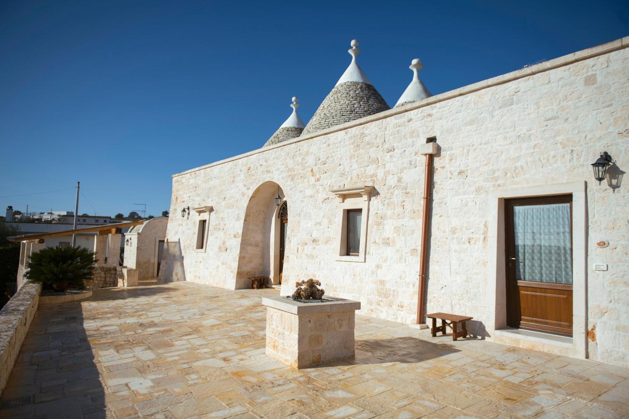 Trulli Magravi - Apparthotel Αλμπερομπέλο Εξωτερικό φωτογραφία